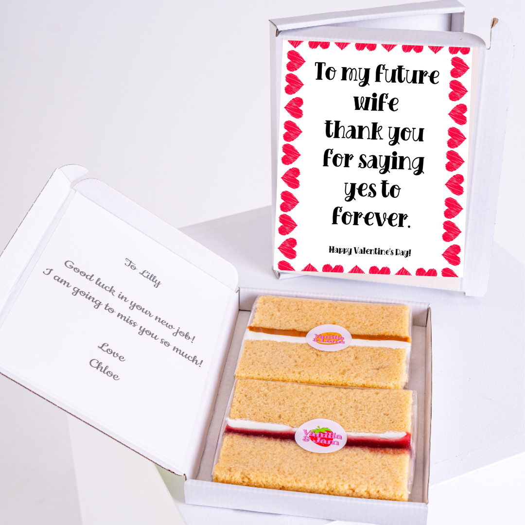 Cake gift box with Valentine's message, 44_1bc3a369-499b-4c3a-b538-0462ad7db432