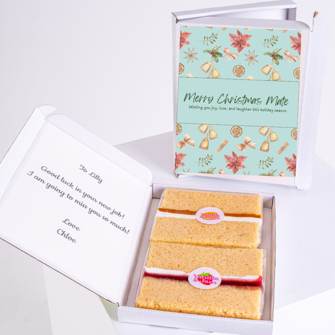 Christmas cake gift for Lilly, farewell message.