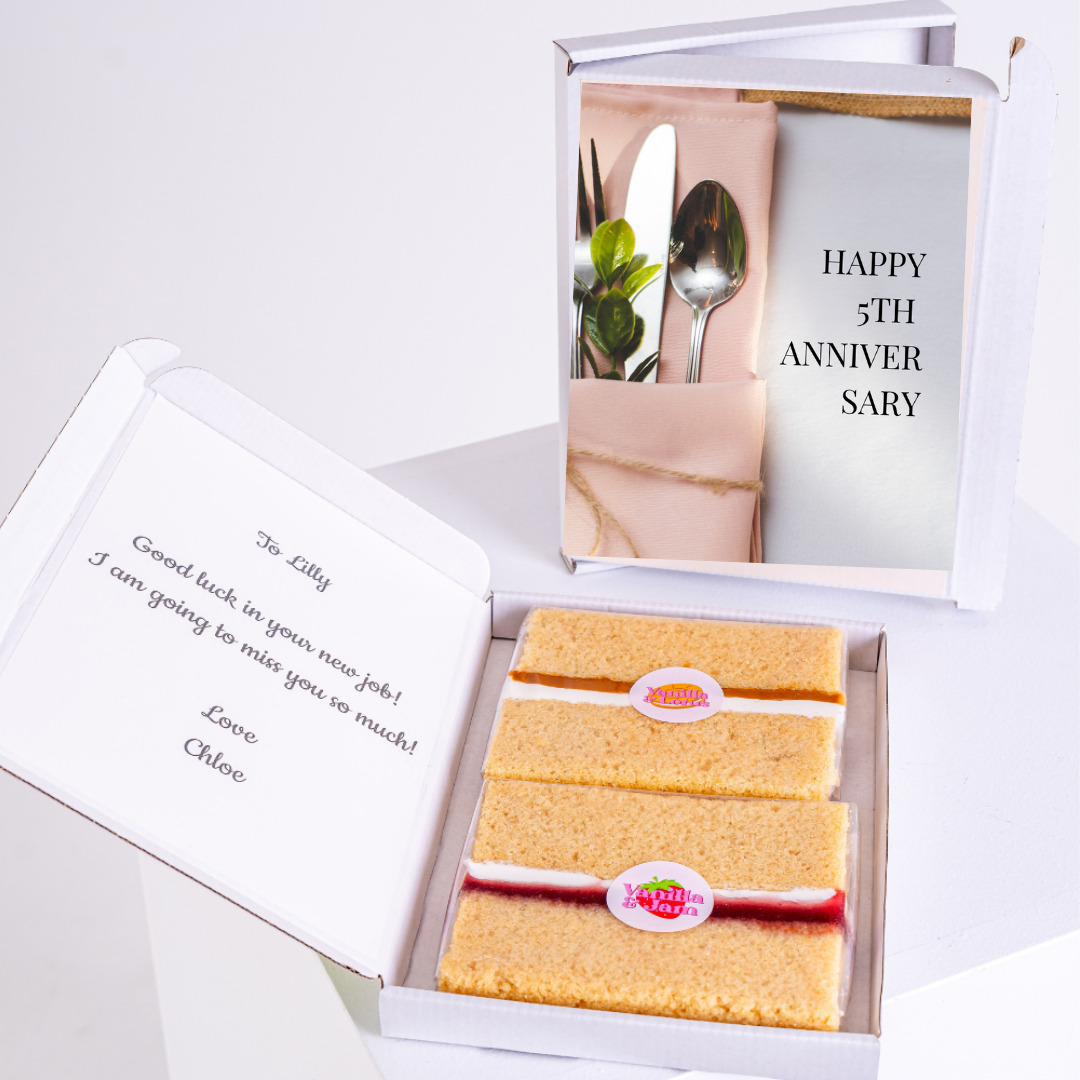 Cake gift box for Lilly's 5th anniversary with message.