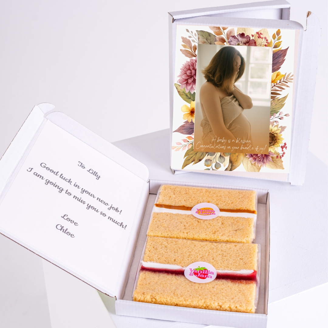 Gift box with cake and a photo frame, farewell gift for Lilly.