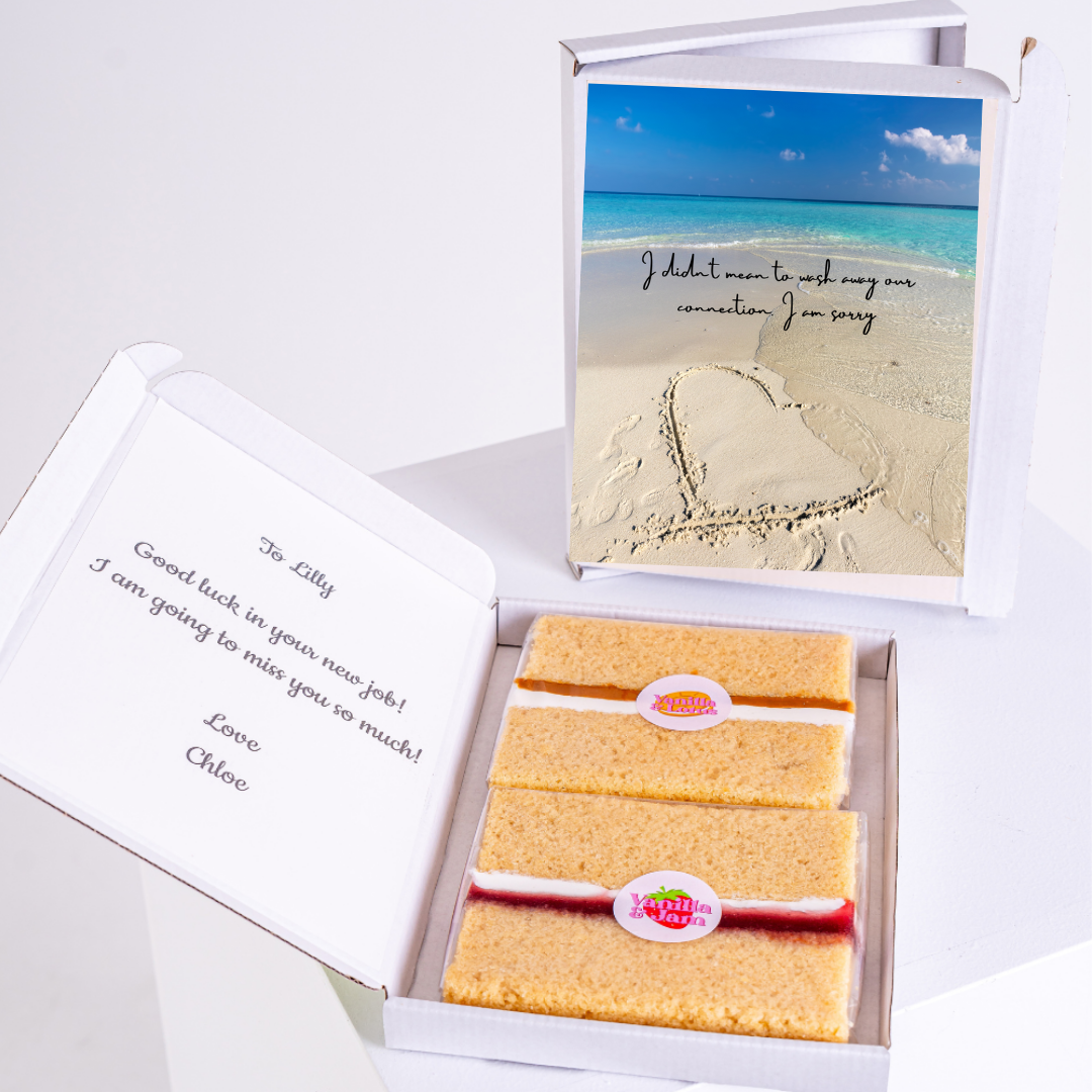 Cake gift box for Lilly with a farewell card.