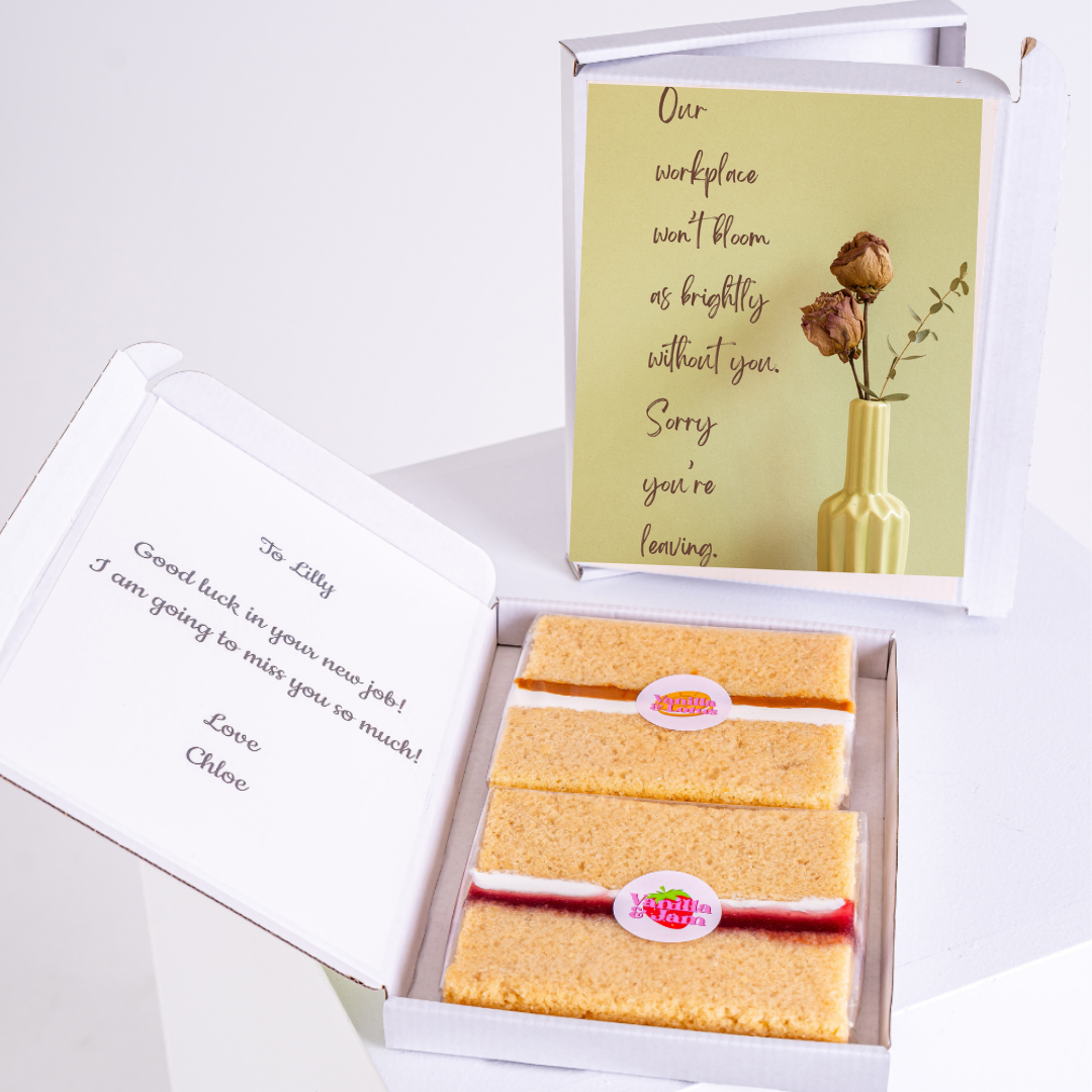 Farewell gift box for Lilly with cake and a card.