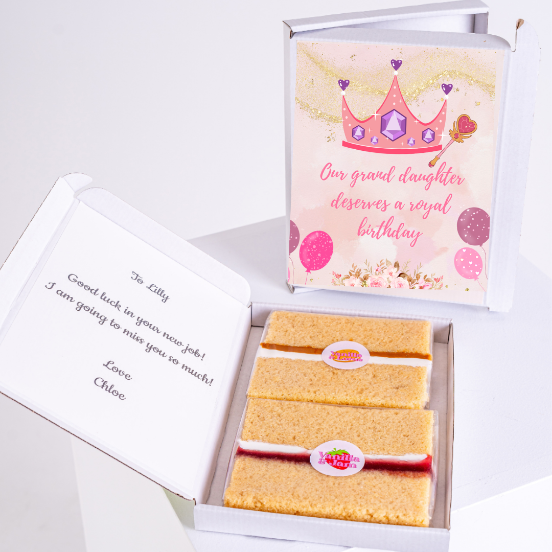 Cake gift box for Lilly with royal birthday card